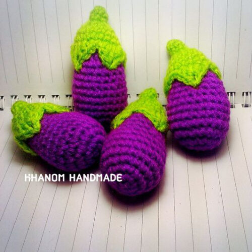 Cà tím móc khóa bằng len – Chart móc Thái Lan