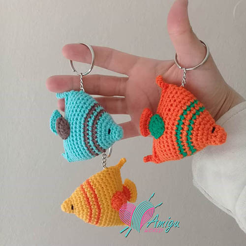 Mẫu móc con cá sắc màu amigurumi – Chart móc Thổ Nhĩ Kỳ