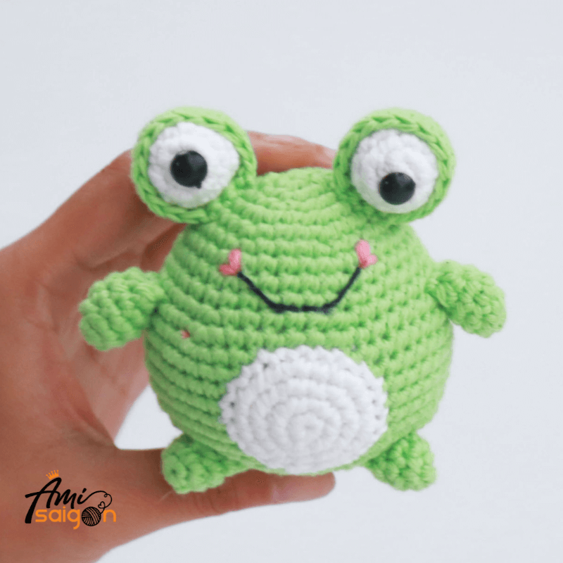 Amigurumi little Frog Crochet pattern