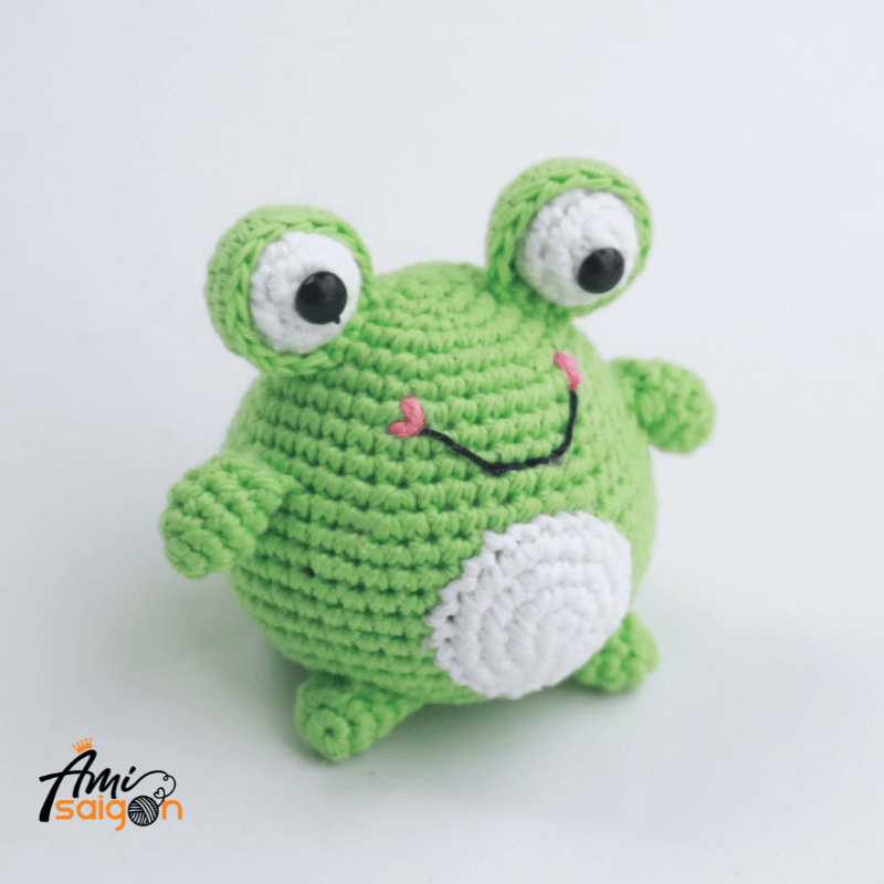 Amigurumi little Frog Crochet pattern