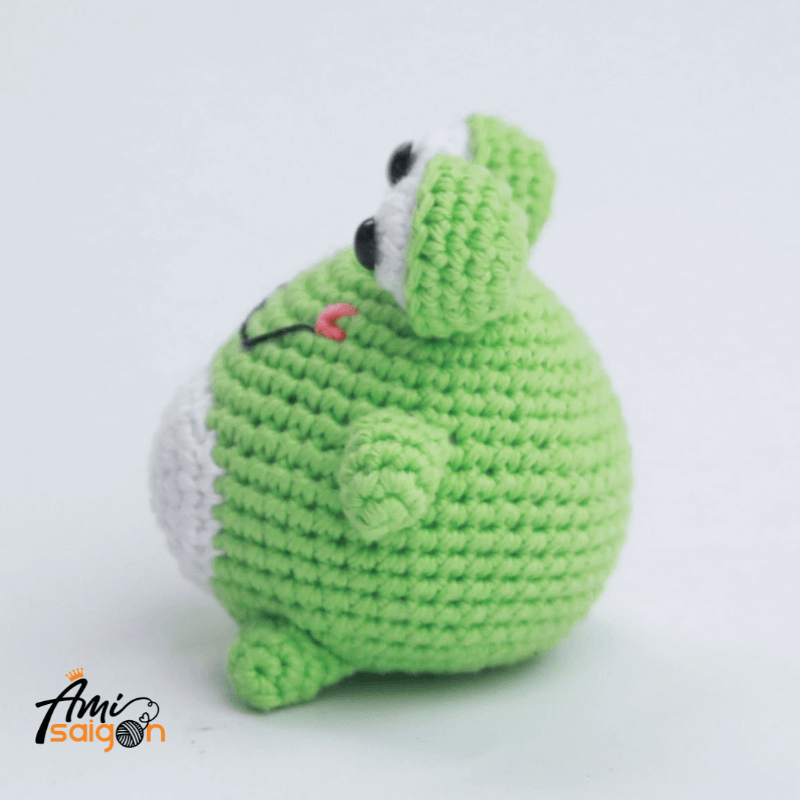 Amigurumi little Frog Crochet pattern