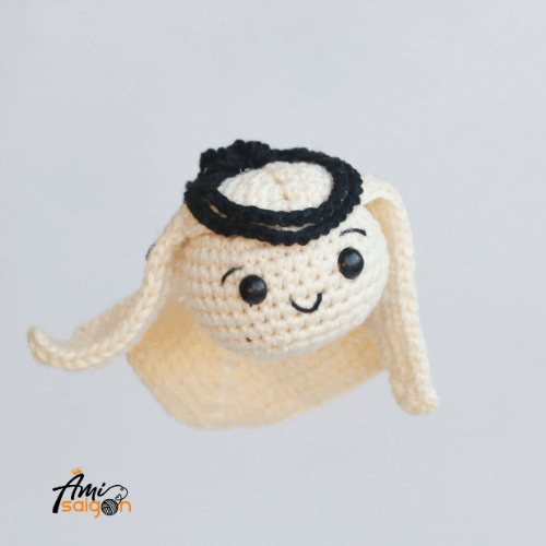 Create a playful La’eeb keychain amigurumi – Free crochet pattern