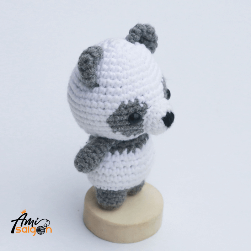 Gấu trúc Panda bằng len amigurumi chart móc miễn phí (Ảnh: @amisaigonvn)
