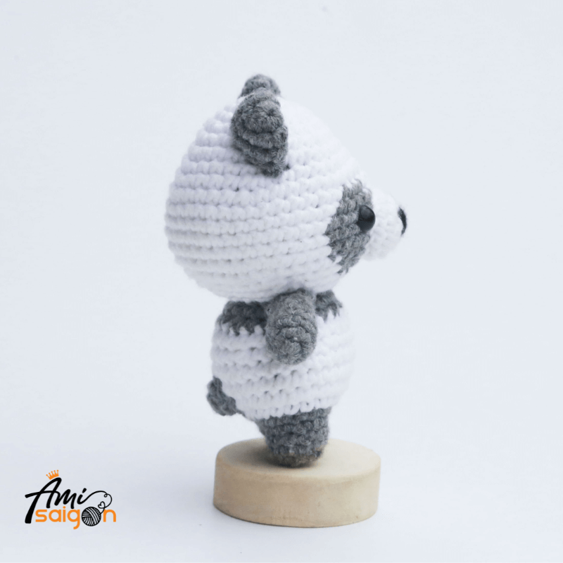 Gấu trúc Panda bằng len amigurumi chart móc miễn phí (Ảnh: @amisaigonvn)