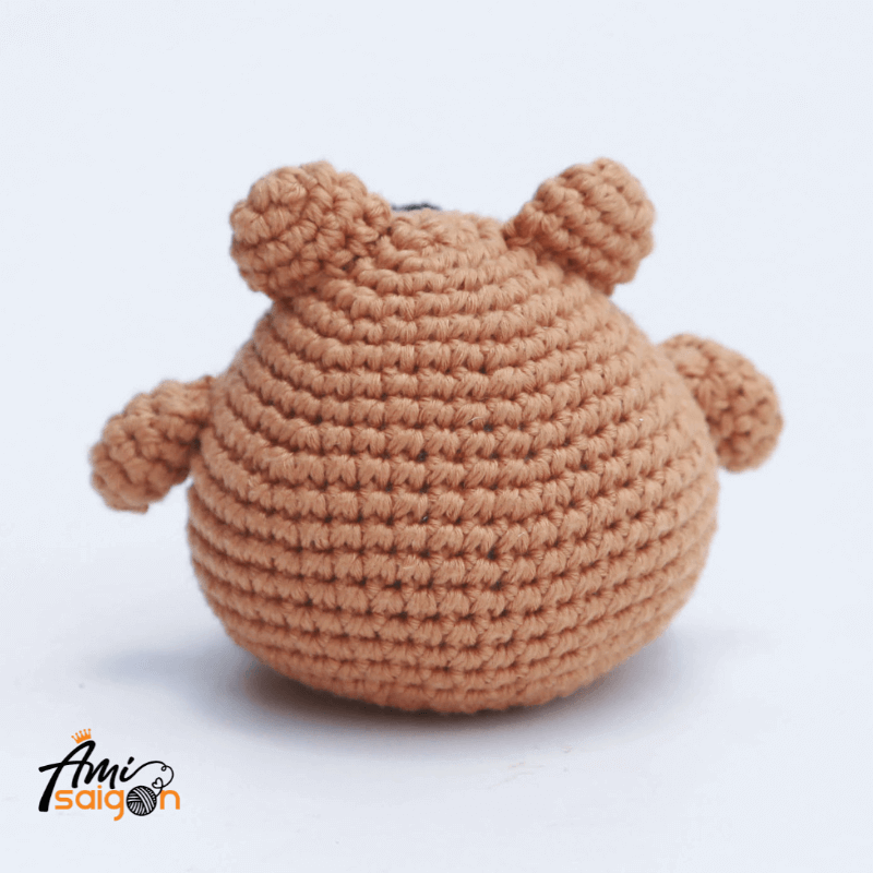 Chú gấu Teddy bằng len amigurumi - Chart móc miễn phí (Ảnh: @amisaigonvn)