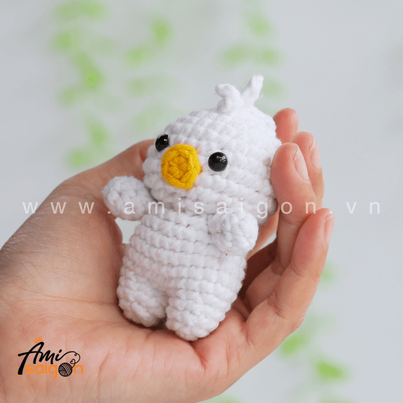 Amigurumi Chicken - Free Crochet pattern by AmiSaigon