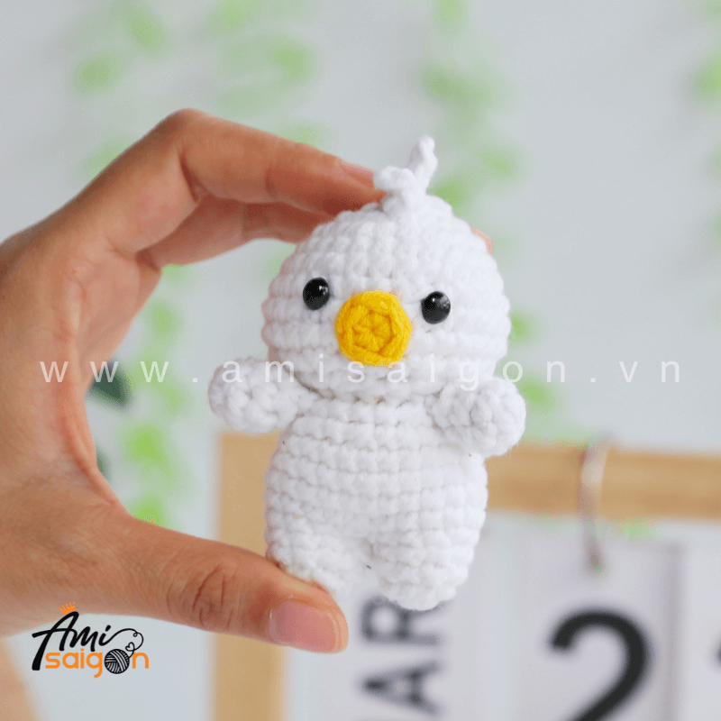 Amigurumi Chicken - Free Crochet pattern by AmiSaigon