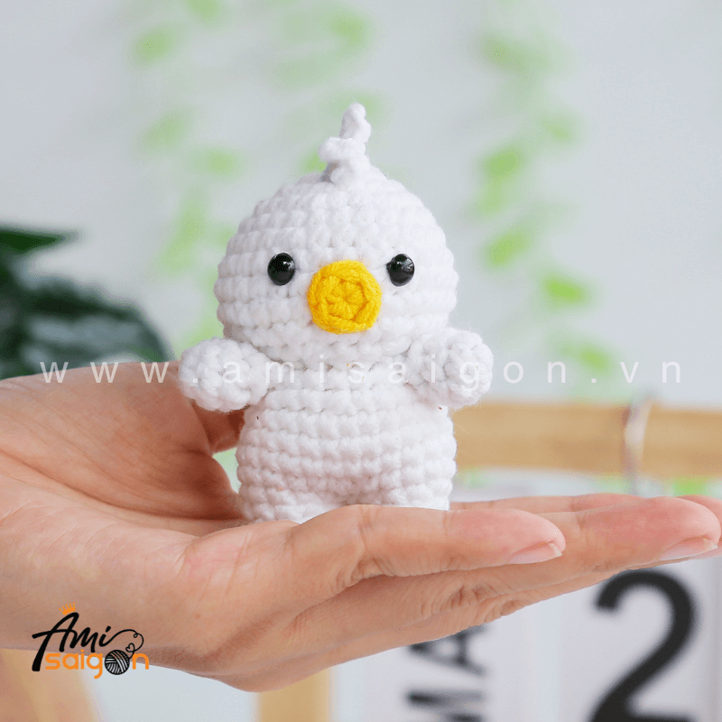 Amigurumi Chicken - Free Crochet pattern by AmiSaigon