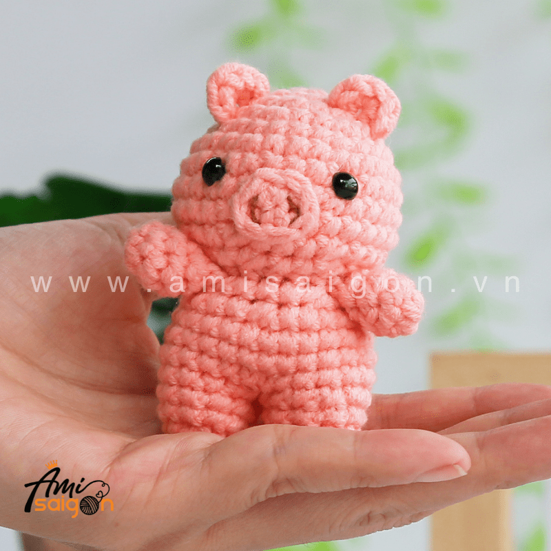 Amigurumi little Pig - Free Crochet pattern by AmiSaigon