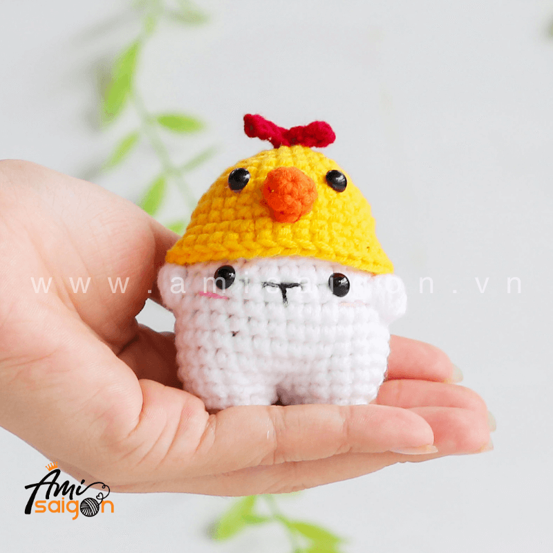 No-Sew Amigurumi Bear with Chicken hat - Free Crochet pattern by AmiSaigon