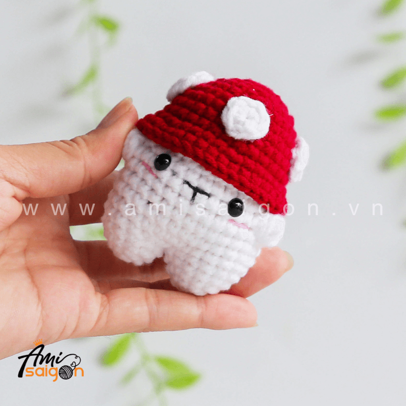 No-Sew Amigurumi Bear with Mario hat - Free Crochet pattern by AmiSaigon