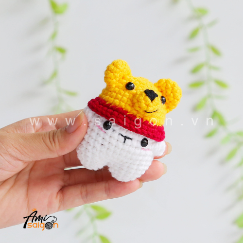 No-Sew Amigurumi Bear with Pooh Hat – Free Crochet Pattern