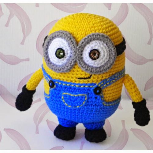 Chàng Minion Bob đáng yêu bằng len – Chart móc tiếng Anh