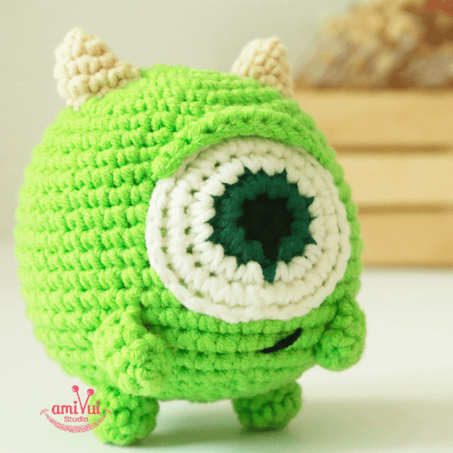 Hướng dẫn móc quái vật một mắt Mike Wazowski bằng len amigurumi