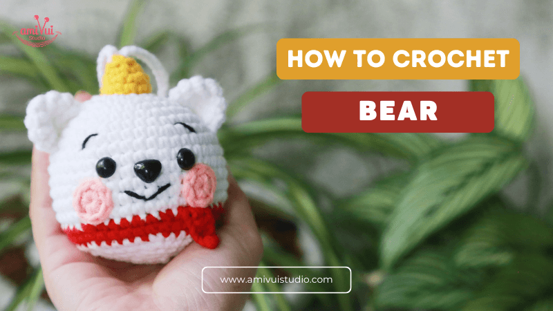Cozy Christmas Bear Amigurumi - Free Pattern