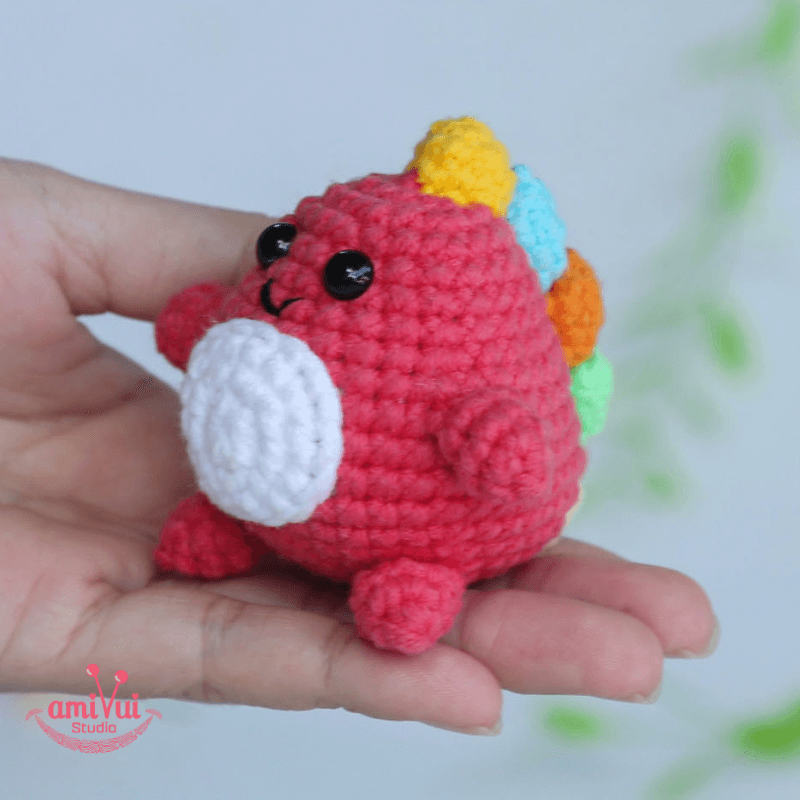 Dinosaur amigurumi – Free crochet pattern by Amivui Studio