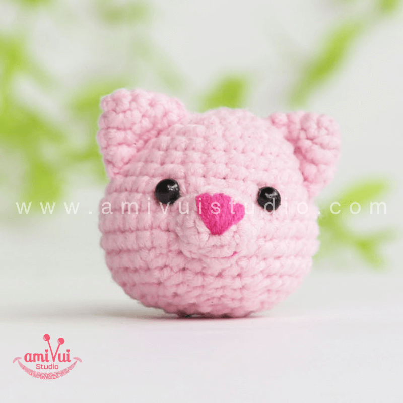Crochet tiny Bear keychain - Free Amigurumi Pattern by AmivuiStudio