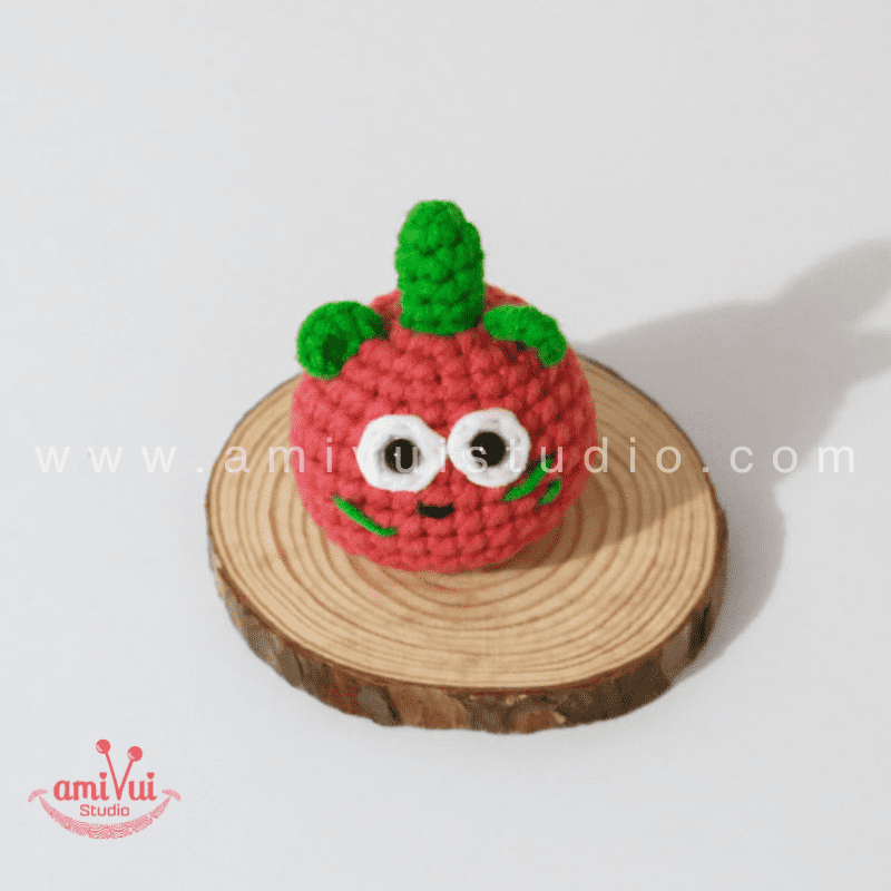 Monster keychain - Free Amigurumi Pattern by AmivuiStudio