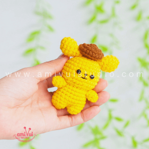 Little Pompompurin keychain free amigurumi crochet pattern