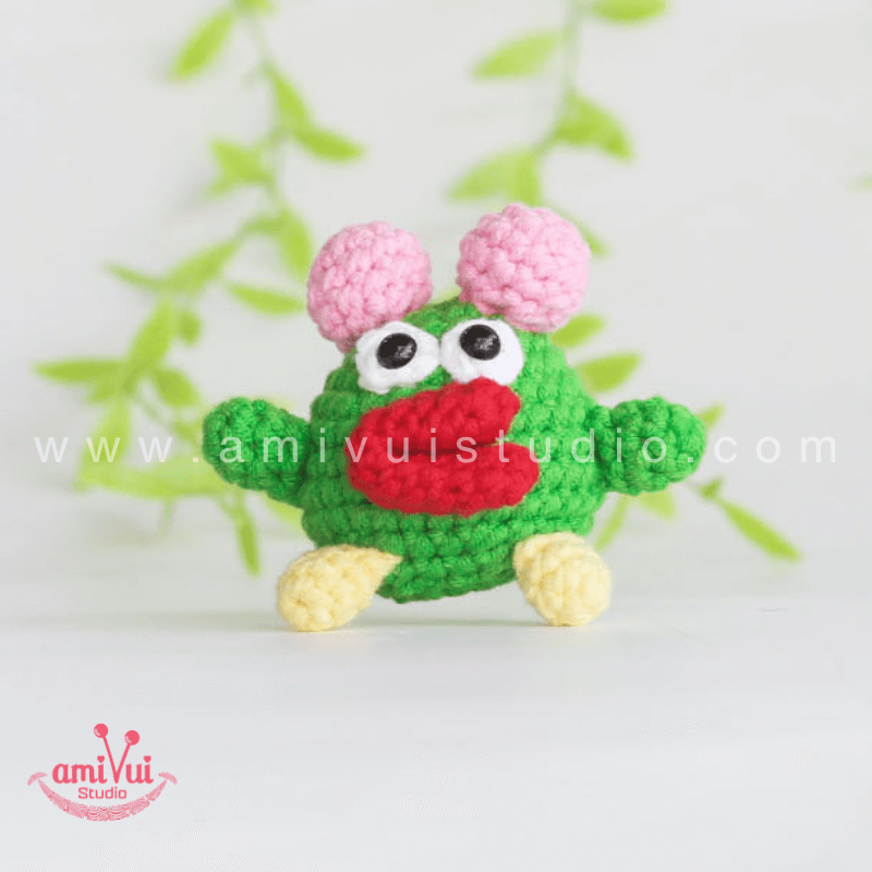 Amigurumi Little Monster Keychain - Free Crochet pattern by AmivuiStudio